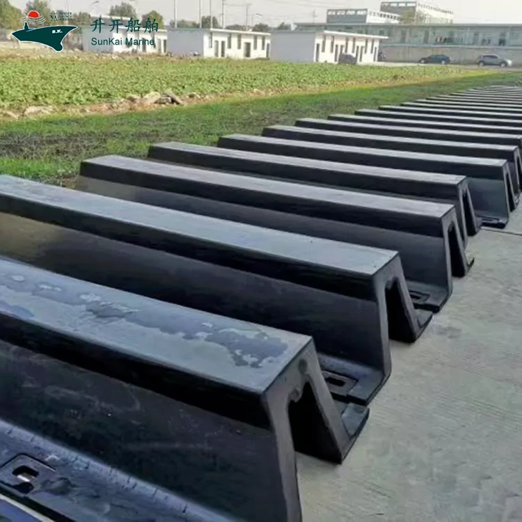 Nguatake Keamanan Pelabuhan: Qingdao SunKai Marine Mass-Produces Dock Rubber Bumper Strips kanggo Ngamanake Operasi Berthing ing Terminal Domestik lan Internasional